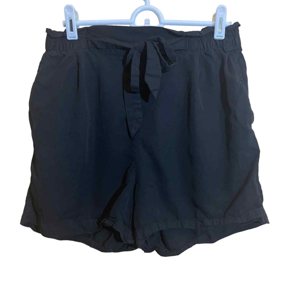 H&M‎ Womens High Waist Paperbag Shorts Black Tie Waist Size 4
